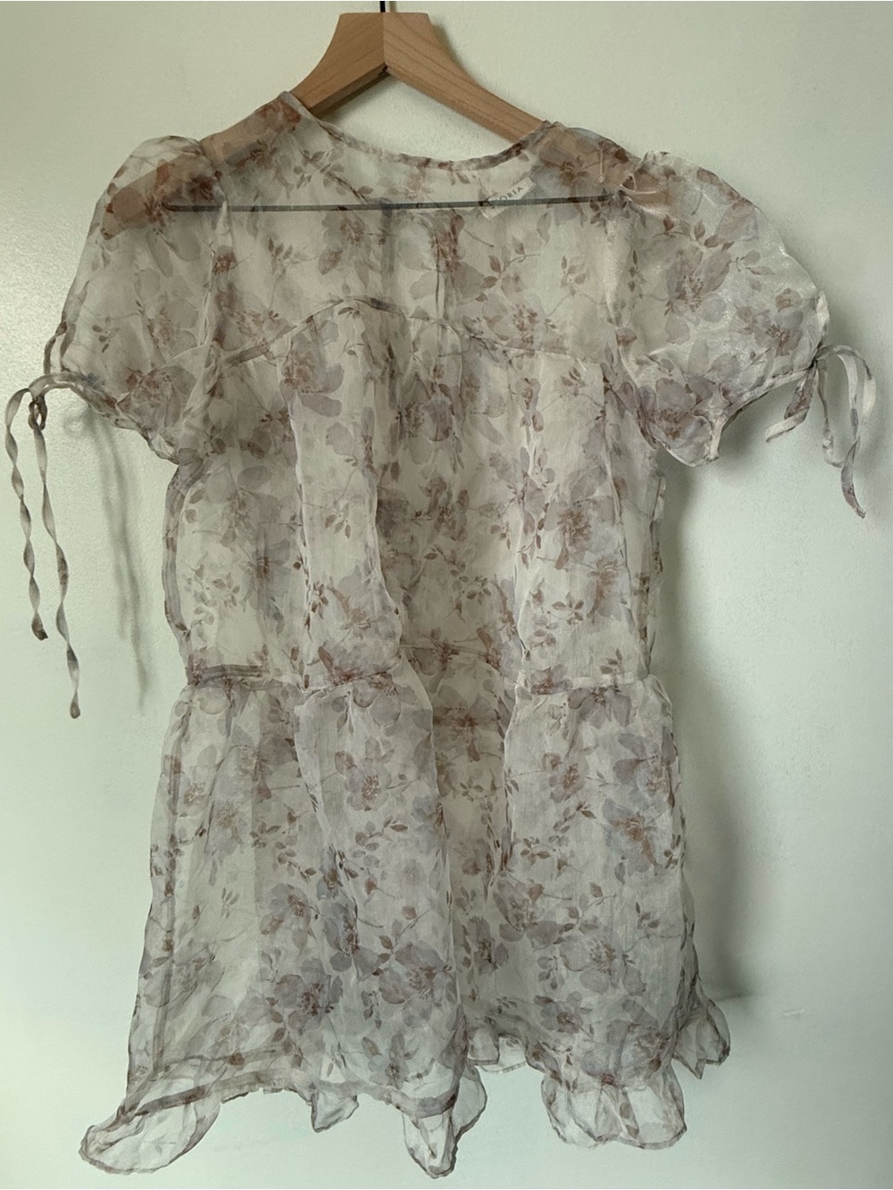 Storia Sheer Floral Mini Overlay - Cream with Taupe Floral